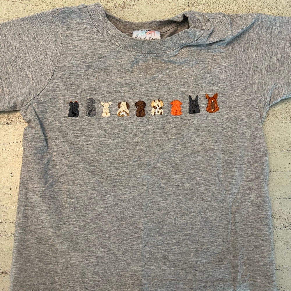 Gray Kids Short Sleeve Tee with Dog Pattern